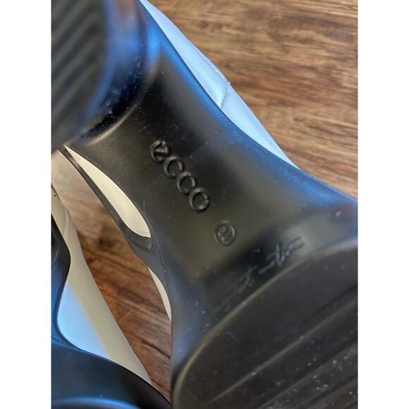 Ecco 7 Shape Motion 55 Platform Leather Chelsea Ankle Boot White Black 38 EUC! - Picture 6 of 7
